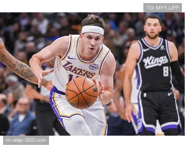 里夫斯伤情进入每日观察名单 湖人外线火力与战术灵活性面临考验